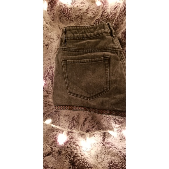High rise shorts - Picture 1 of 3